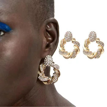 2021 yeni kristal küpe kadınlar için uygundur moda mücevher asılı bildirimi Küpe moda takı Parti hediyeler toptan