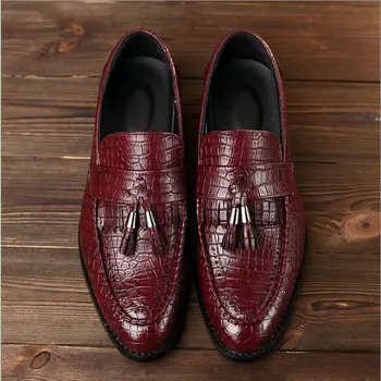 Erkek Elbise Ayakkabı Loafer'lar erkek Flats ShoesLeather Püskül Oxford Ayakkabı Üzerinde Kayma Erkekler İçin Marka deri ayakkabı fgb67