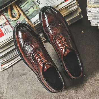 Erkekler İlkbahar Sonbahar Brogue Ayakkabı Vintage İngiliz Resmi Elbise deri ayakkabı Timsah İş Loafer'lar İş Düğün Oxfords